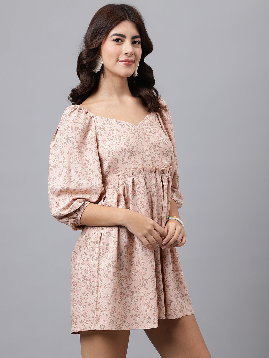 Blush Pink Abstract Print Mini Dress – Sweetheart Neckline, Puff Sleeves, A-Line Silhouette
