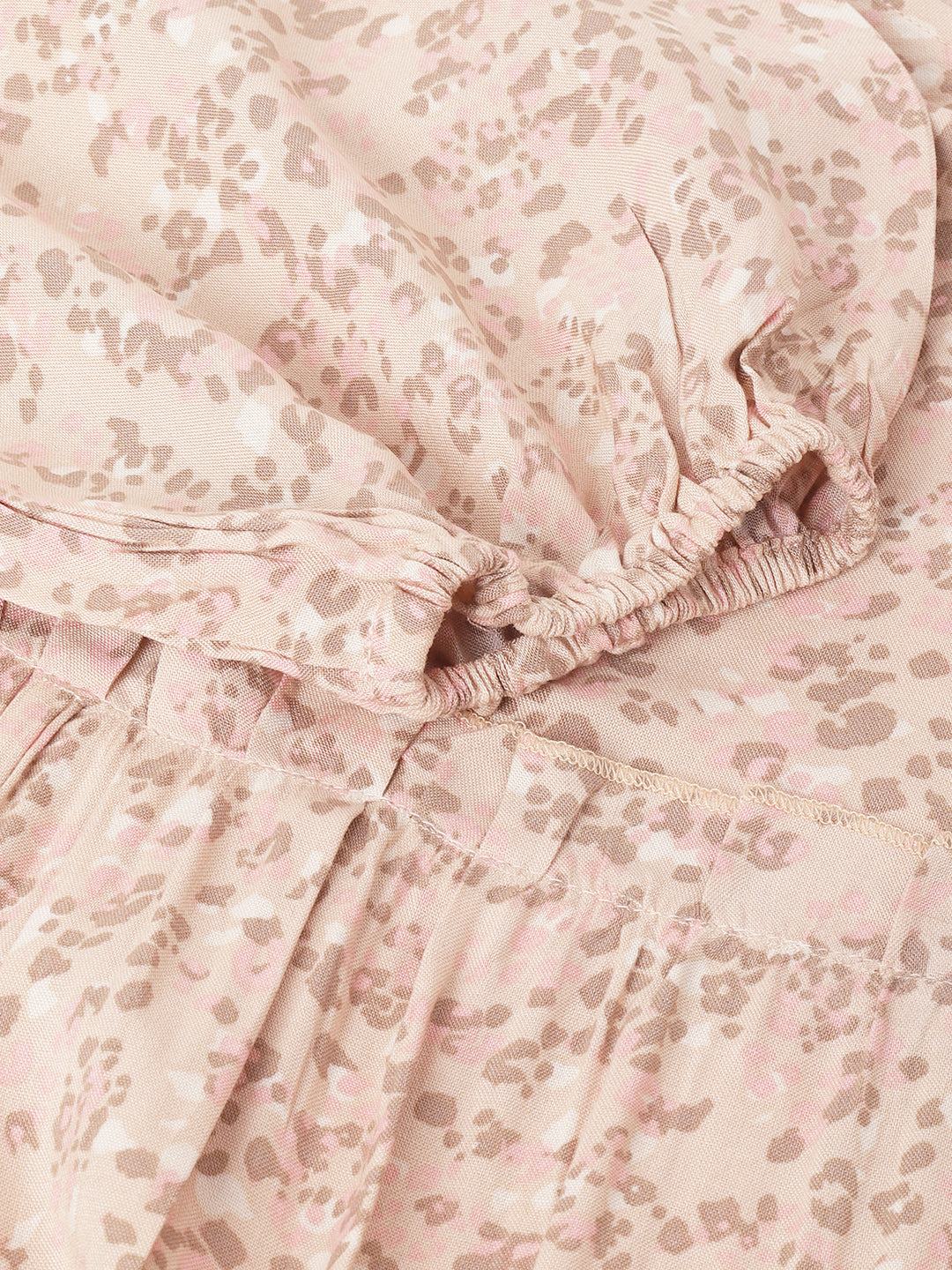 Blush Pink Abstract Print Mini Dress – Sweetheart Neckline, Puff Sleeves, A-Line Silhouette
